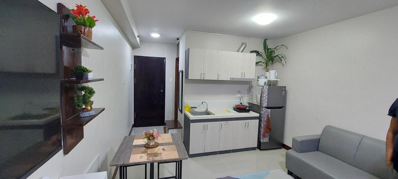Dracarys Place 2 Condo With Balcony Unlimited Wifi Lapulapu City View Kültér fotó